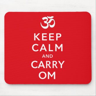 穏やか保ち、OmのKeep Calm and Carry Onを運んで下さい マウスパッド