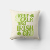 穏保やかでアイルランド語のおもしろい聖パトリックの日 クッション (正面)