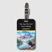 穏威厳のあるやかな渓流近くのバッファロー ラゲッジタグ (正面縦)