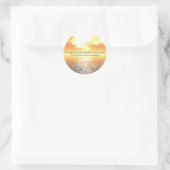 穏感動的やかな海の名札にオレンジ色の夕日 ラウンドシール (バッグ)