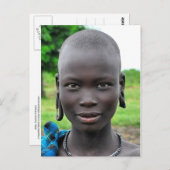 穴を開けられた耳を搭載するMursiの美しい女性 ポストカード (正面/裏面)