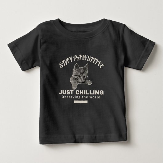 究極のくつろぎ: 猫のイラスト ベビーTシャツ (正面)