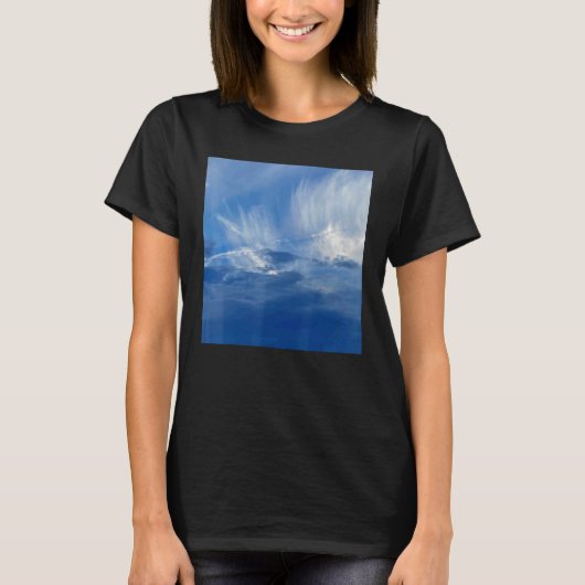 空と水色の間 Tシャツ (正面)