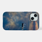 空と海の景色 iPhone 15ケース (裏面横)