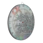 空に向かって手を伸ばす ダーツボード (正面左)