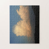 空に浮かぶフワフワの雲の写真 ジグソーパズル (縦)