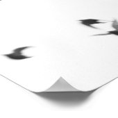 空に飛んでいる黒い鳥 ポスター (角)