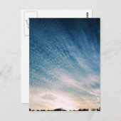 空のはがきに穴 ポストカード (正面/裏面)