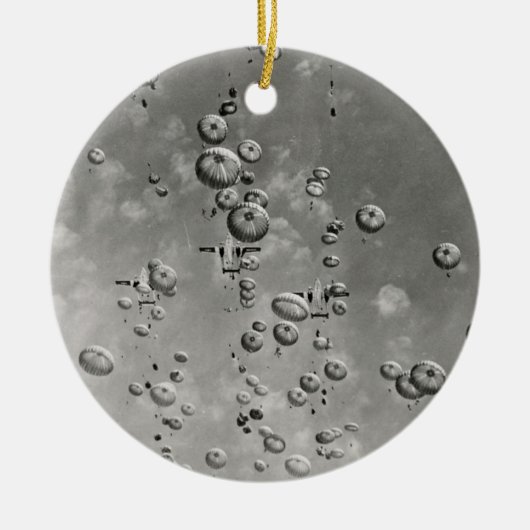 空のオーナメントの落下傘兵 セラミックオーナメント (正面)