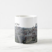 空のカンザスシティとのカンザスシティのスカイライン コーヒーマグカップ (中央)