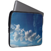 空のステップ ラップトップスリーブ (正面右)