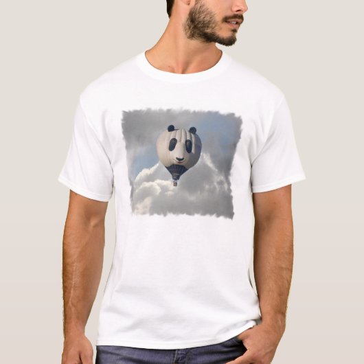 空のパンダ Tシャツ (正面)