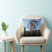 空の下で揺れるヤシ澄んの木 クッション (椅子)