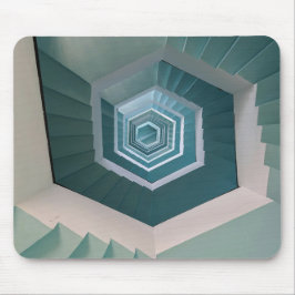 空の灰色と白のコンクリートらせん階段 マウスパッド