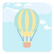 空の緑と黄色の熱気球