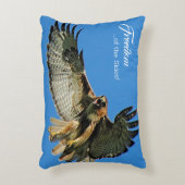 空の赤尾のタカの自由 アクセントクッション (正面(垂直))