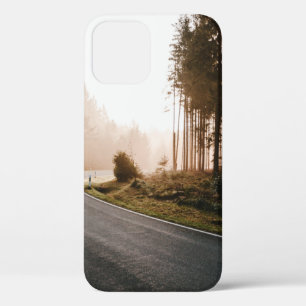 空の道路 iPhone 12ケース