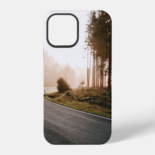 空の道路 iPhoneケース (裏面)