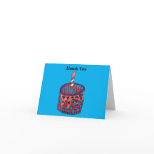 空の青いサンキューカードとバースデーカップケーキ