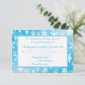 空の青と白の雪の結晶 レスポンスカード 招待状 (スタンド正面)