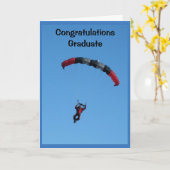 空のSkydiverが付いている限界の卒業カード カード (黄色い花)