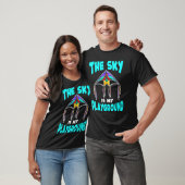 空は私の遊び場の凧飛んでいる Tシャツ (ユニセックス)