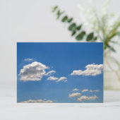 空は青、白い雲が通り過ぎている サンキューカード (スタンド正面)