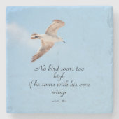 空を飛ぶ青いカモメは鳥が舞い上がらない ストーンコースター (正面)