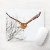 空を飛んでいる鷹 マウスパッド (マウス)