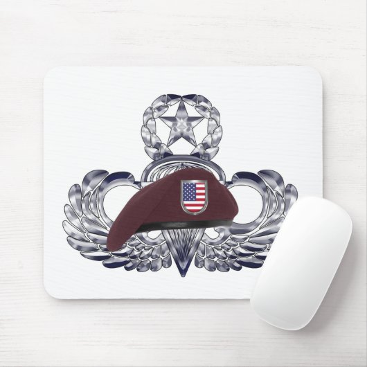 空中の翼の上に特別に設計されたベレー マウスパッド (マウス)