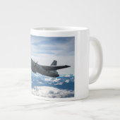 空中の飛行機 ジャンボコーヒーマグカップ (正面右)
