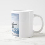 空中の飛行機 ジャンボコーヒーマグカップ (右)