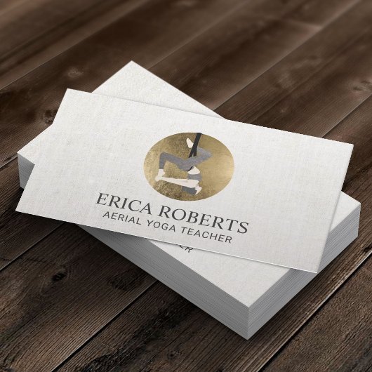 空中ヨガインストラクターピラティス金ゴールドサークル 名刺