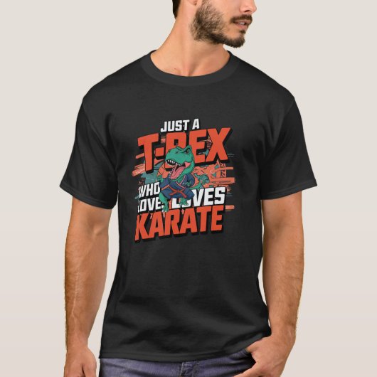 空手が大好きなクラシックティラノサウルス Tシャツ (正面)