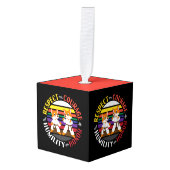 空手の価値観 – かわいいスパーリングキツネシルエット キューブオーナメント (正面アングル)