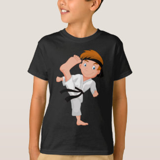空手の少年 Tシャツ