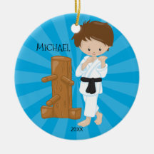 空手の男の子のパーソナライズなクリスマスのオーナメント