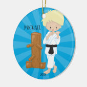空手の男の子のパーソナライズなクリスマスのオーナメント セラミックオーナメント (左)