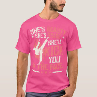 空手ガールが空手を愛する Tシャツ