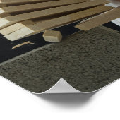 空手チョップをつけた若い男がボードを壊す ポスター (角)