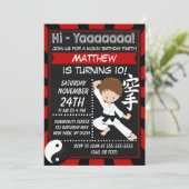 空手パーティーブラウンヘアボーイ子供の誕生日パーティー 招待状 (スタンド正面)