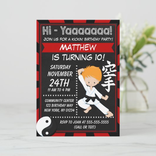 空手パーティーレッドヘアボーイ子供の誕生日パーティー 招待状 (スタンド正面)