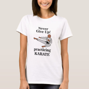 空手ブラックベルトは与え決して武術芸術 Tシャツ