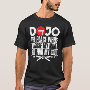 空手ブラックベルトギユニフォーム道場I場所 Tシャツ