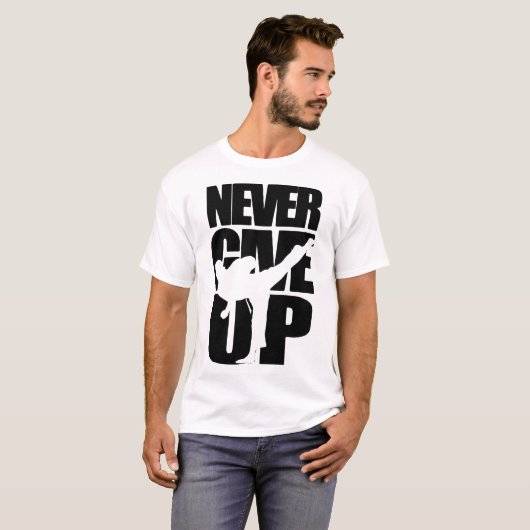 空手与えを決して Tシャツ (正面フル)