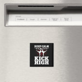 空手黒帯着「Keep Calm And Kick Hi」 マグネット (インサイチュ (食洗機))