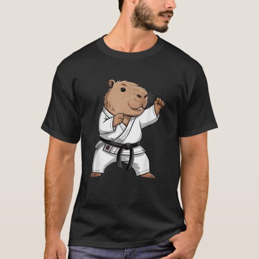 空手 テコンドー 柔術のカピバラ 面白い 格闘技 Tシャツ (正面)