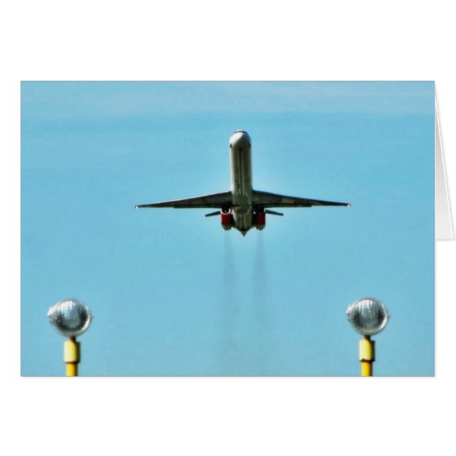 空港で出発する飛行機 (正面横)