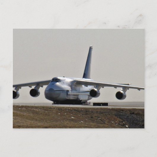 空港のカゴリフター飛行機 ポストカード (正面)