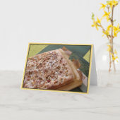 空白のなメッセージカードのパルメザン、ベーコン及びクルミFocaccia カード (黄色い花)